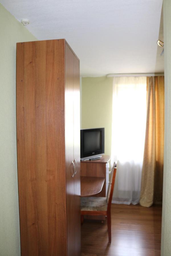 Готель ***Феєрія Tyachiv Exterior foto